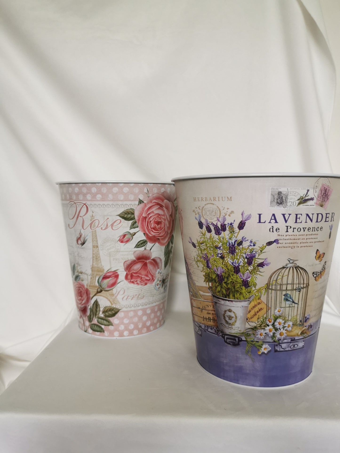 Flower Printed Round Tin Bucket